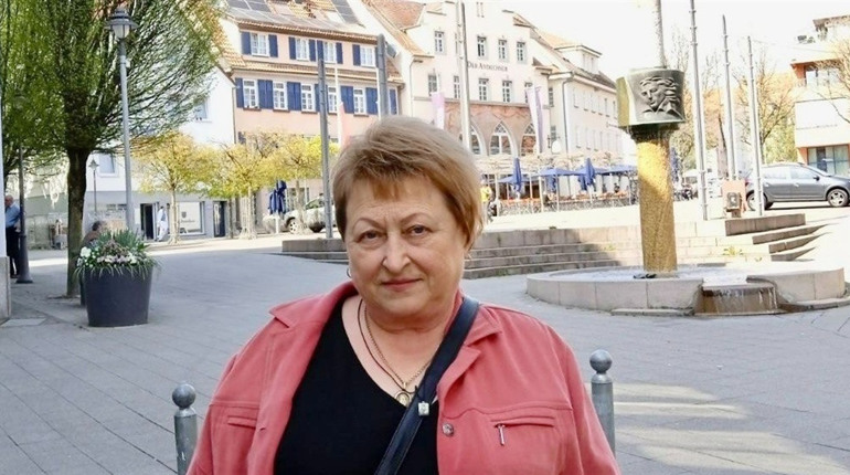 Історія про евакуацію та життя за кордоном мешканки селища Шевченка Надії Меркулової