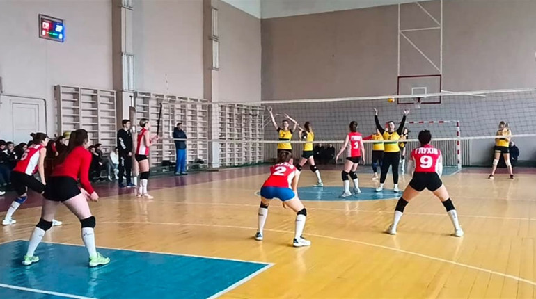 Волейбольний кубок у Глухові: яке місце виборола наша команда