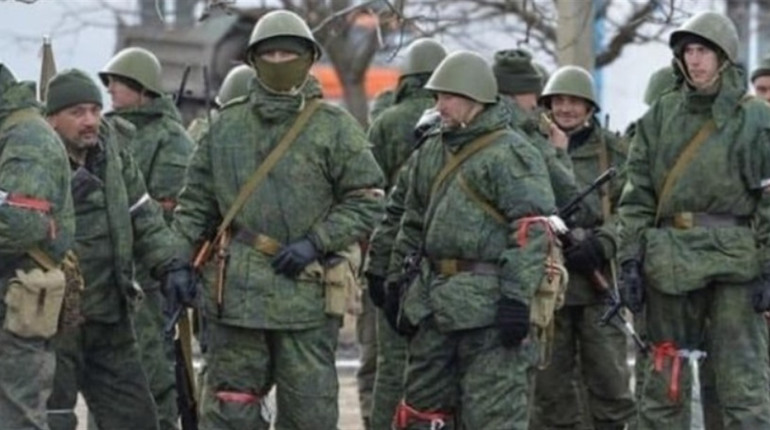 На Луганщині російські мобілізовані відмовляються йти у наступ та заселяються у школи
