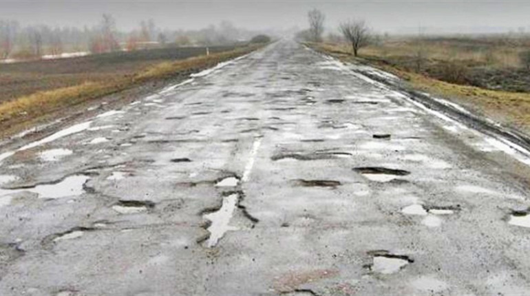 Ремонт дороги Т-18-09 Суховоля-Володимирець відклали у «перспективні плани майбутніх періодів»