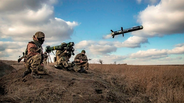 Путін програє, але не здається