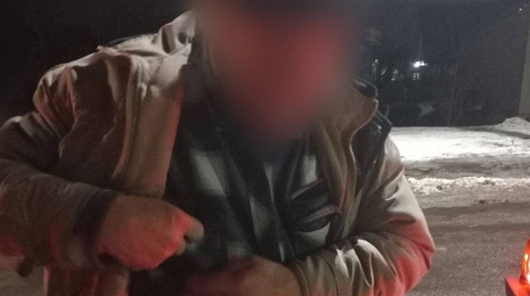 На перехресті заднім ходом: у Сарнах водій хотів відкупитися від патрульних