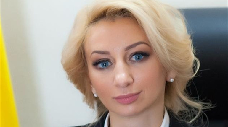 Кандидат в депутати Олена Бура з Вараша: «Я звикла відповідати за свої слова»
