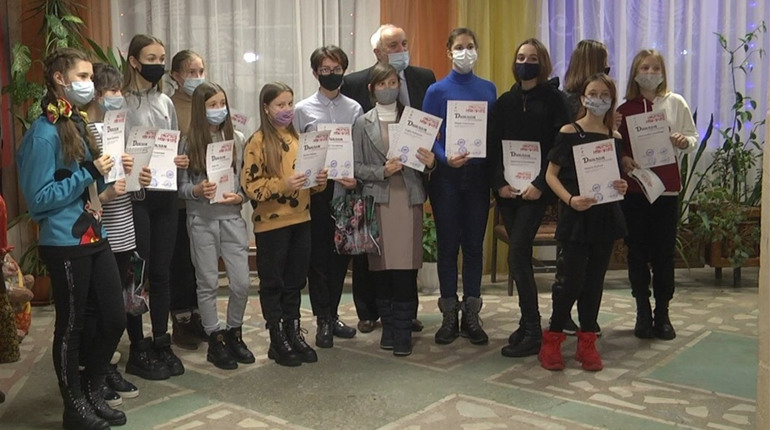 Шосткинські юні художники отримали нагороди двох мистецьких конкурсів