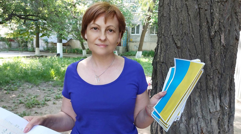 Листи на фронт із минулого: первомайські школярі писали бійцям та бажали повернення