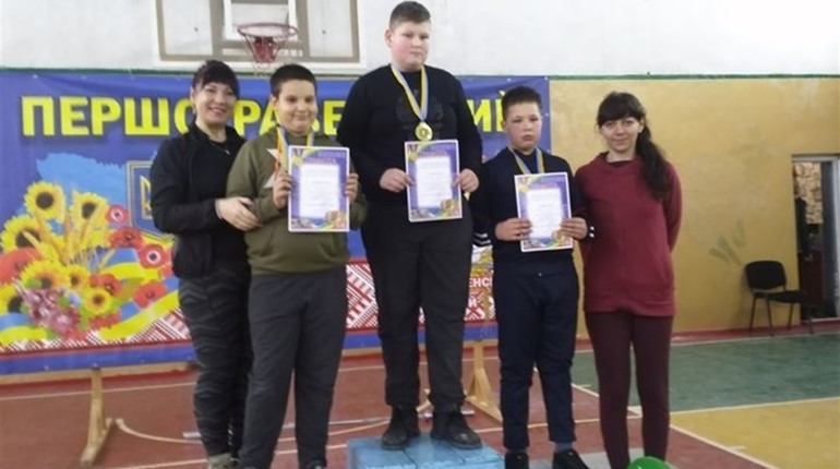 Перше — серед юнаків, друге — серед дівчат: спортсмени здобули перемогу на чемпіонаті