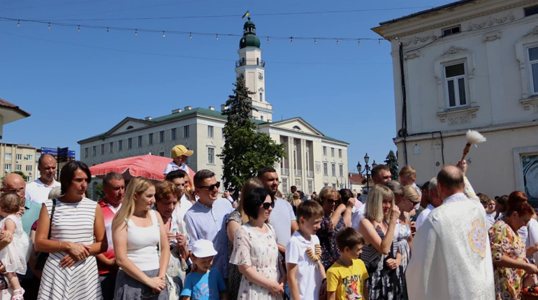 На 13 днів раніше: коли святкуємо церковні та державні свята з вересня 2023 року