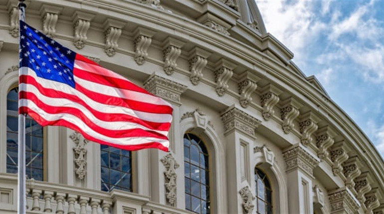 Адміністрація Трампа розіслала українцям повідомлення про депортацію