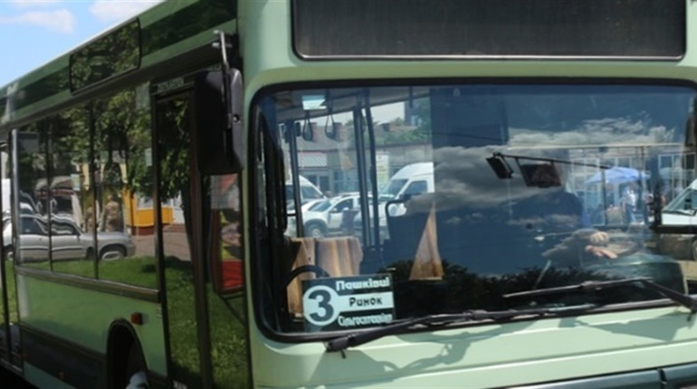 Зручно та корисно: старокостянтинівець створив інтерактивний сайт з рухом міських маршруток