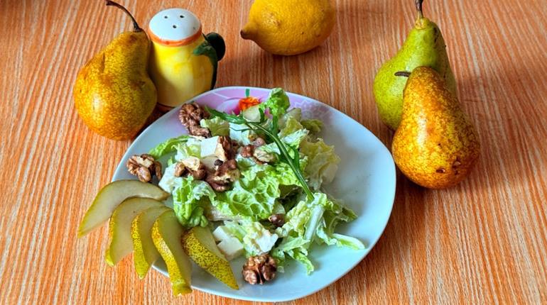 Три свіжі, легкі й незвичайні рецепти салатів: до свята і на щодень