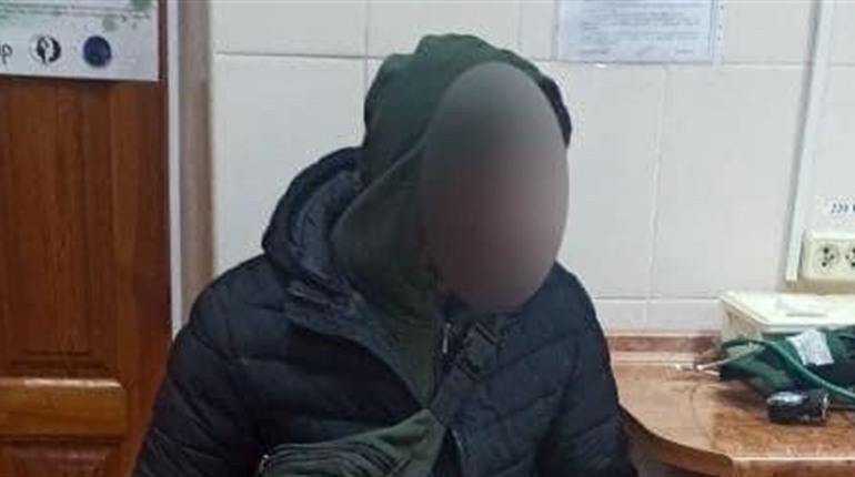 Патрульні зупинили водія через порушення ним правил. Виявилося, що він сів за кермо під наркотиками