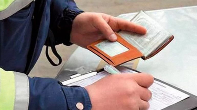 Де та як перевірити і оплатити штраф за порушення ПДР