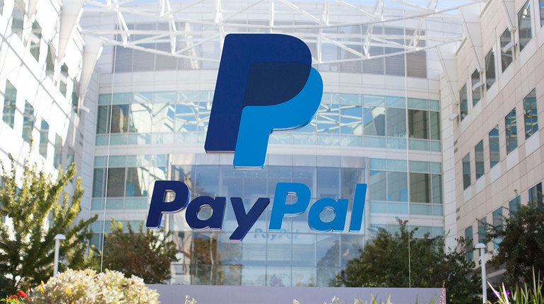 Українцям можна буде використовувати PayPal без комісії щонайменше до 30 вересня 2022