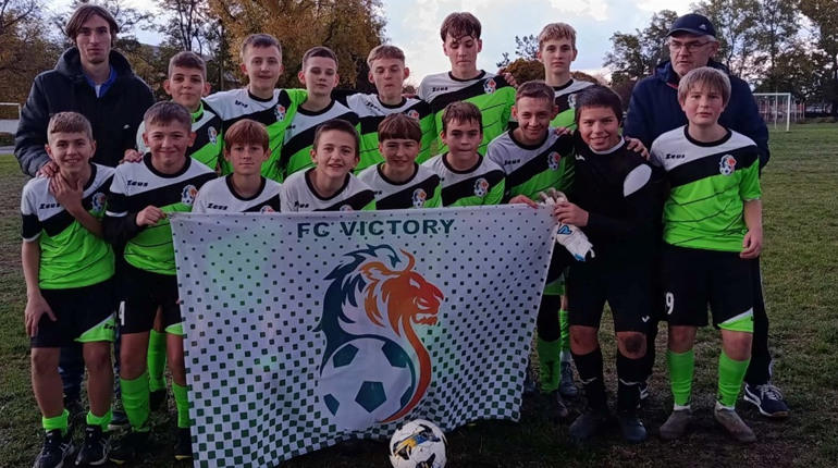 Вдалий тур для первомайських футболістів. Переможні результати Victory