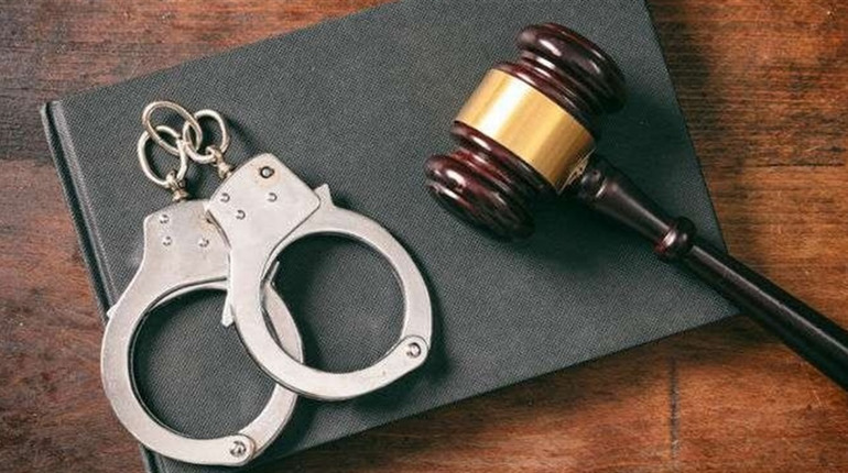 Вирок зраднику: під час окупації Херсона "віджав" у автосалонів 150 автівок для ворога