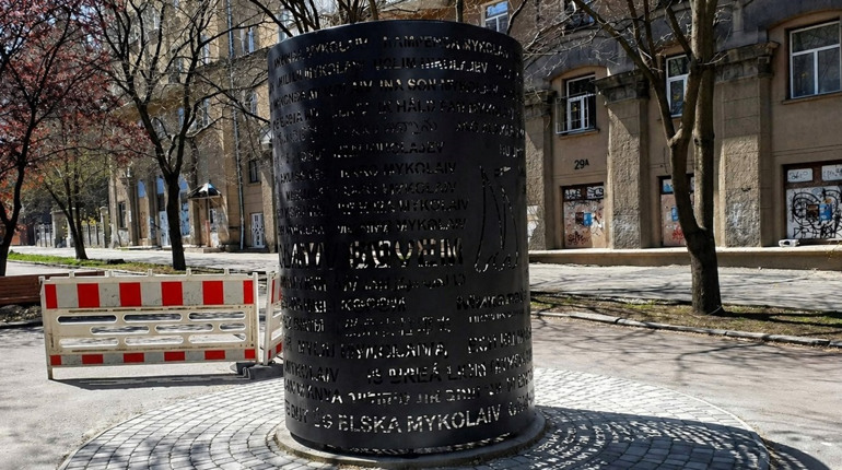 Результат двомісячного загадкового “великого будівництва”