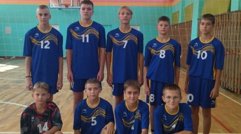 Старокостянтинівські волейболісти здобули перемоги на І турі Чемпіонату України серед юнаків