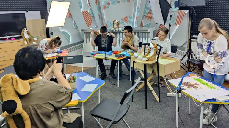 Проєкт для дітей з інвалідністю «ДІМ: Дитяча Інклюзивна Медіастудія» набирає обертів