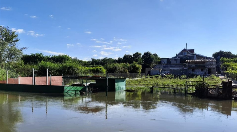 Паводок: у Граденицях і Троїцькому підтопило деякі городи. У Біляївці все в нормі, але вода прибуває