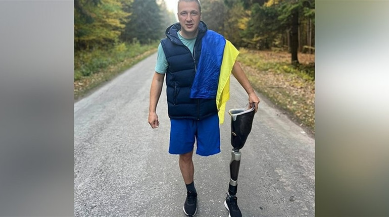 З Одеси до Яремче пішки: ветеран АТО Олександр Швецов на протезі пройшов 800 тисяч кроків