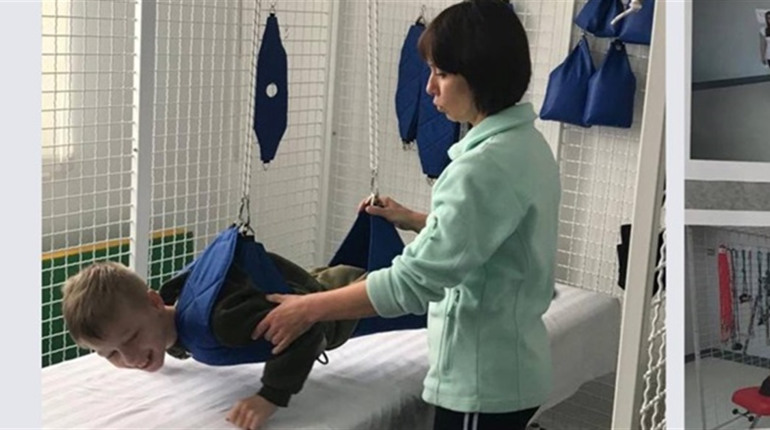Нетішинські атомники передали важливе реабілітаційне обладнання для дітей Ізяслава
