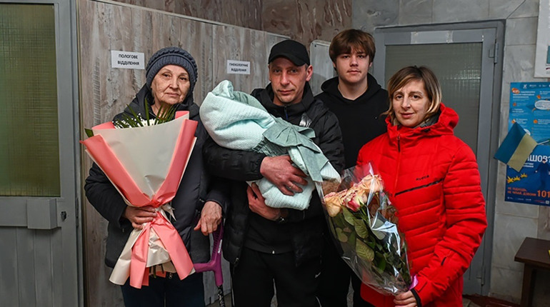 Новорічний подарунок: першою в 2026 році в пологовому в Кагарлику з’явилася на світ маленька Єва