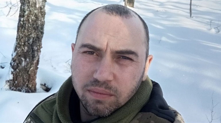 «Живе моментом «до». Військовий із Глухівщини проходить реабілітацію після ампутації у Вінниці