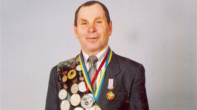 Пішов з життя багатократний чемпіон світу з гирьового спорту Костянтин Сєряков