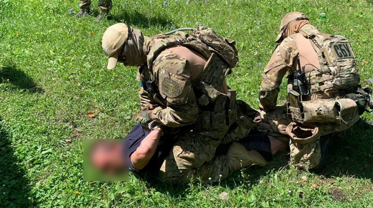 На Сумщині за підозрою в держзраді затримано ще одного агента спецслужб рф+ВІДЕО