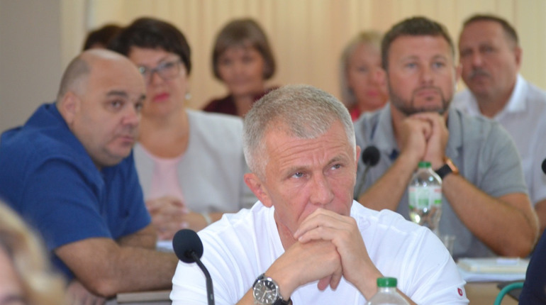 Багато обговорень та сперечань було між депутатами на 17-й сесії. Розповідаємо про найцікавіше