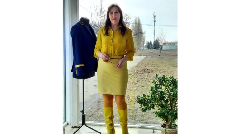 Шиє дощовики для Європи. Як Вікторія Карпова з Покровську рятує свій бізнес