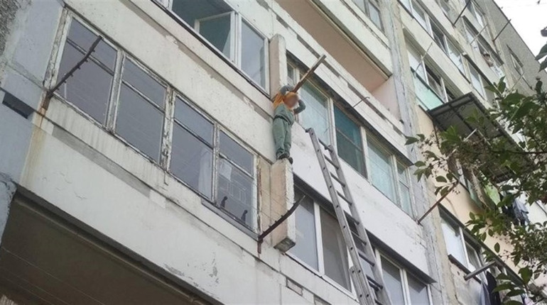 11-річного хлопчика зняли з четвертого поверха рятувальники у Добротворі