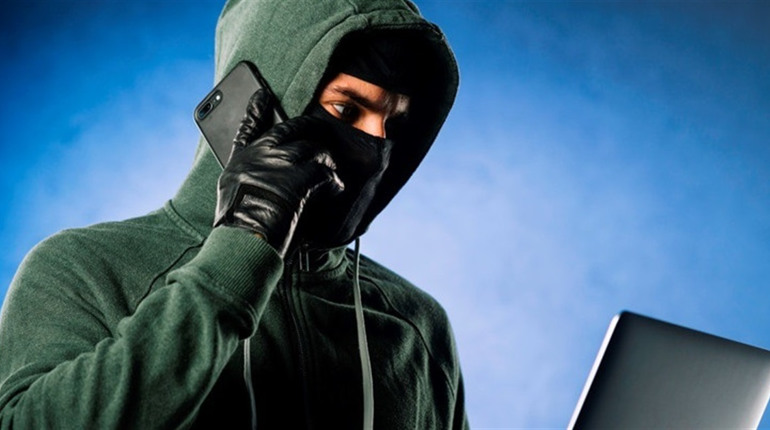 Ледь не втратила 85 тисяч гривень: пильність жительки Кам’янця-Подільського вберегла її від шахраїв