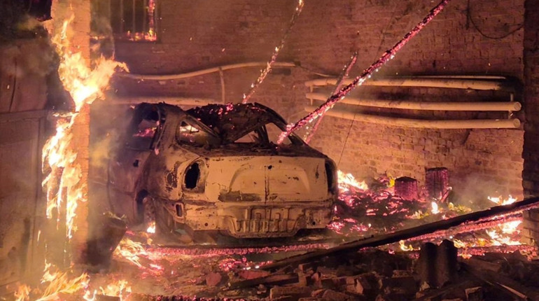 За добу на Чернігівщині — 50 вибухів: пошкоджені лікарня, будинки, авто й інфраструктура