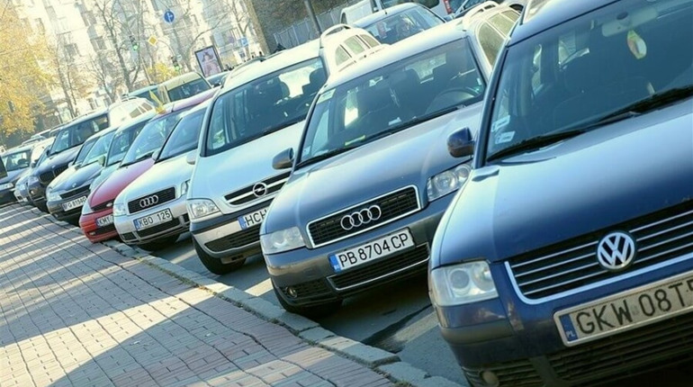У Раді схвалили правки до законопроекту щодо розмитнення «євроблях»
