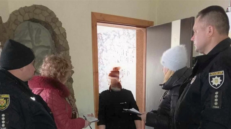 У Звягелі діє мобільна бригада допомоги жертвам домашнього насильства: як звернутися