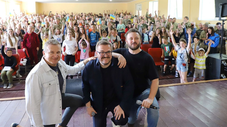 DZIDZIO, Олександр Пономарьов та Юрій Горбунов завітали до великомостівських прикордонників