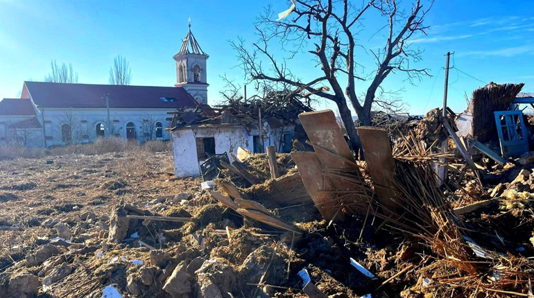 Армія рф атакує Бериславський та Херсонський райони: фото наслідків ворожих обстрілів