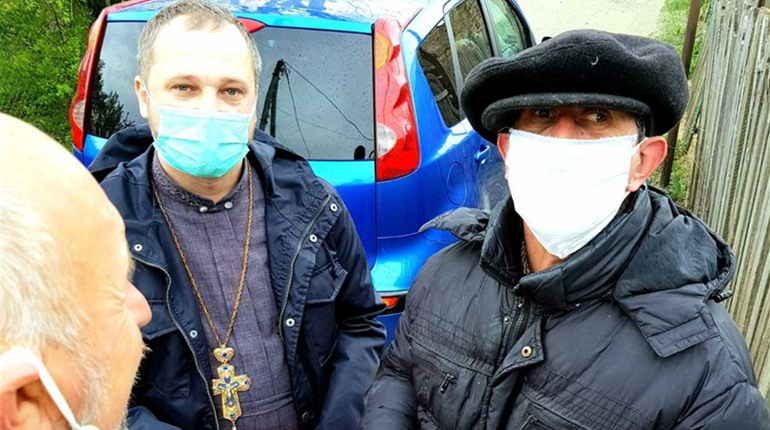 Прихожани Свято-Миколаївського храму організували доброчинну акцію і пропонують долучатися іншим