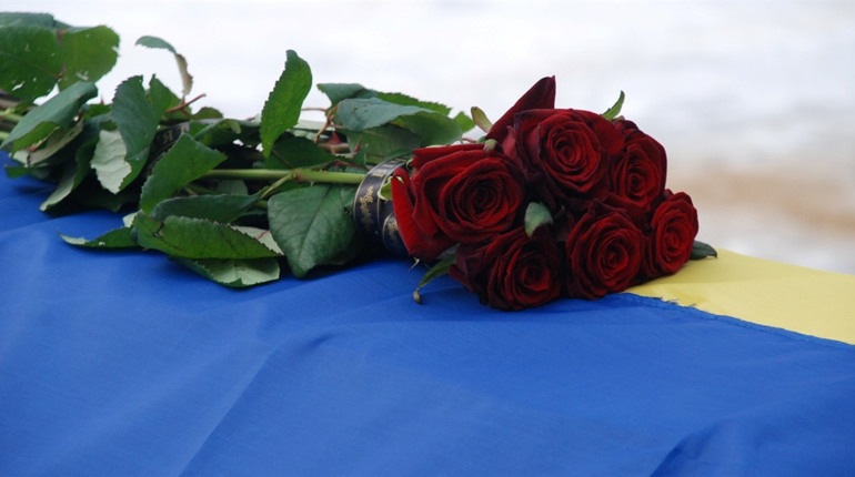 Шостка вклонилася «Ланцелоту»: громада провела в останню путь відважного командира Дмитрія Фастовця