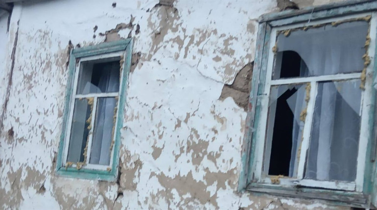 Ворог із міномету обстріляв Ободи: пошкоджені будинки мирних жителів