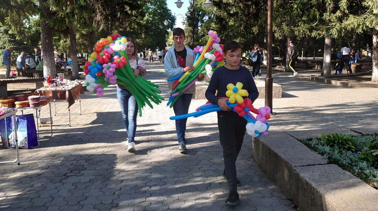 Первомайськ святкує своє 344-річчя: фоторепортаж