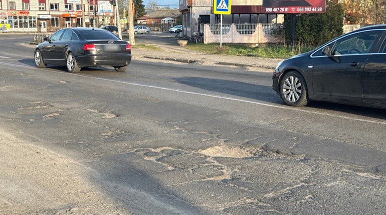 Не просто «латання» дірок: у Сарнах стартує ремонт дороги від Європейської до Дослідної станції