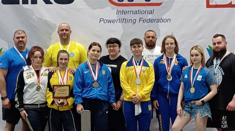 Шосткинка Ксенія Денисенко — віцечемпіонка світу з пауерліфтингу!