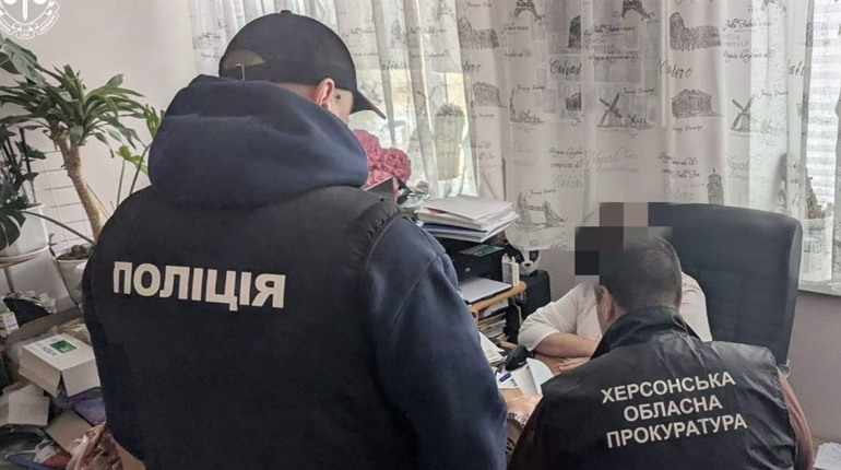 На Херсонщині викрили лікарку, яка допомогла двом чоловікам уникнути мобілізації