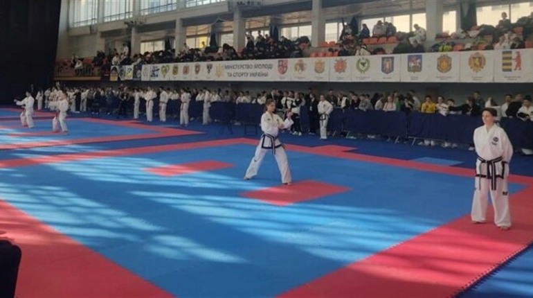 Таеквондистка зі Звягеля Катерина Лукашева стала чемпіонкою України серед юніорів