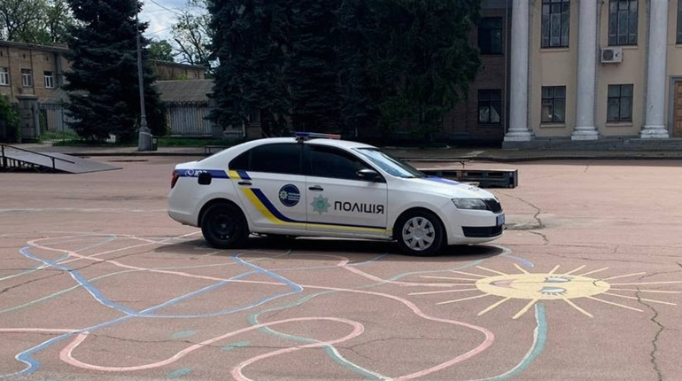 У Переяславі патрульні зупинили авто – водій зізнався у наявності наркотиків: хроніка поліції