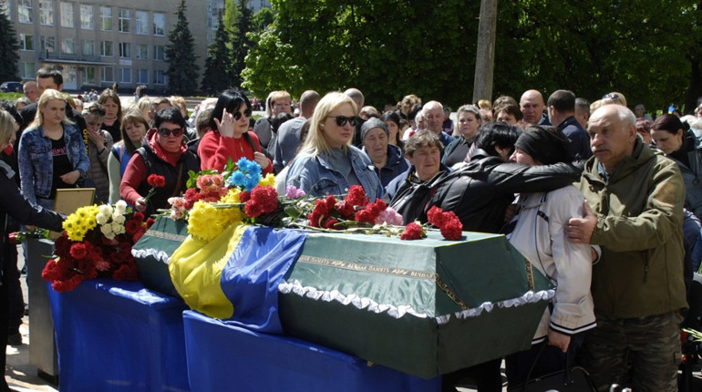У Шостці попрощались із захисницею Мариною Сапун
