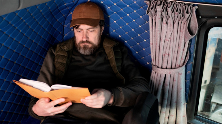 Відтепер разом з квитком у потяг можна замовити книгу: українців закликають підтримати видавців