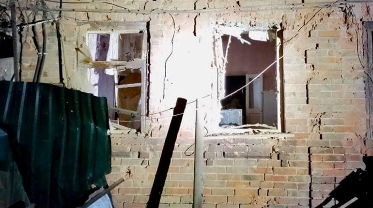 Ворог бив по Нікополю та Марганцю: про наслідки розповіли у ДСНС